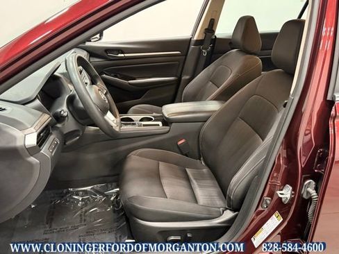 Used 2023 Nissan Altima 2.5 SV image 10