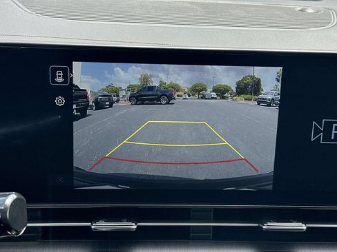Used 2025 Hyundai Kona SEL FWD image 27
