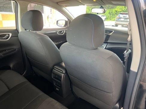 Used 2018 Nissan Sentra SR FWD image 13