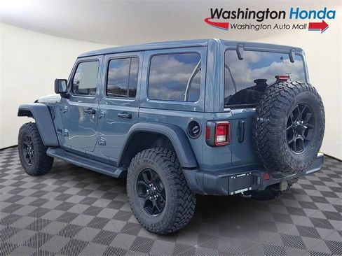 Used 2025 Jeep Wrangler Willys image 4