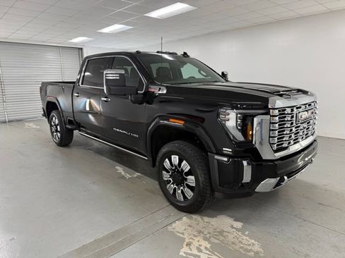 New 2025 GMC Sierra 2500 Denali w/ Denali Reserve Package image 3