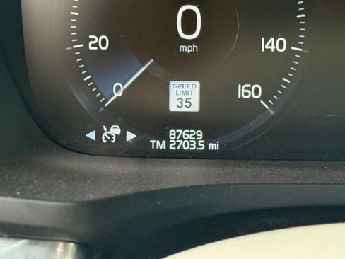 Used 2020 Volvo V60 T5 Cross Country AWD/4WD image 6