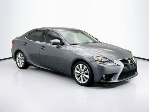 Used 2016 Lexus IS 200t image 3