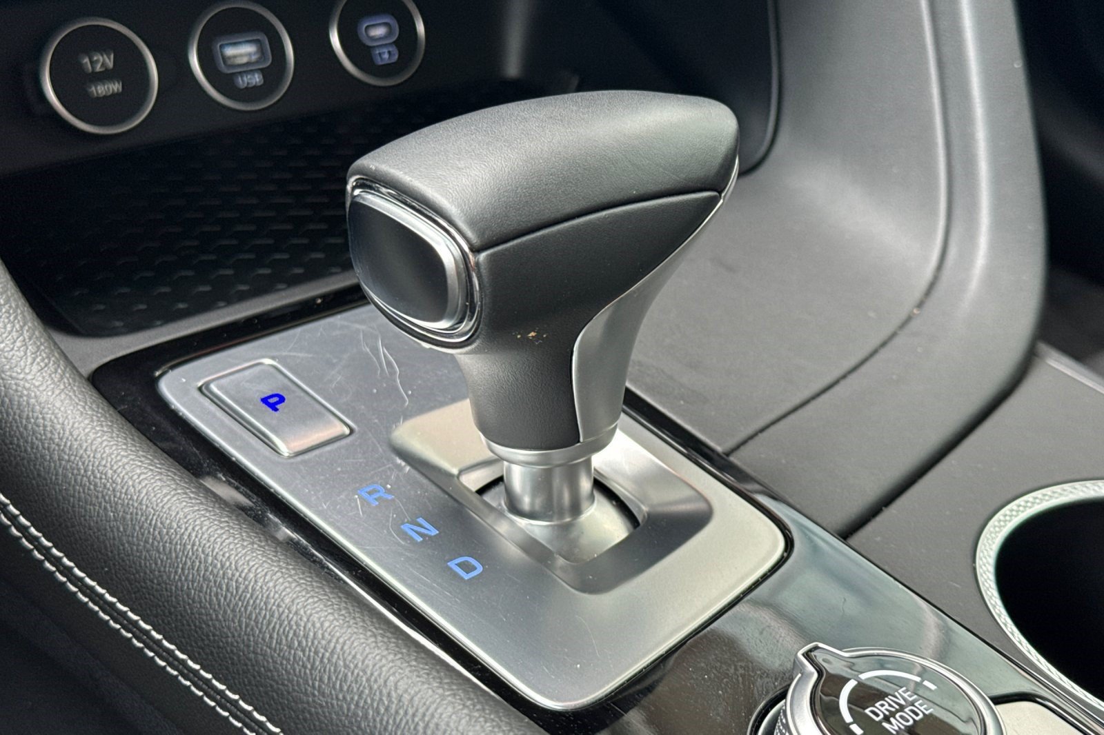 Used 2026 Genesis G70 2.5T RWD image 17