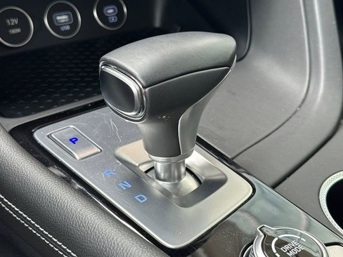 Used 2026 Genesis G70 2.5T RWD image 17