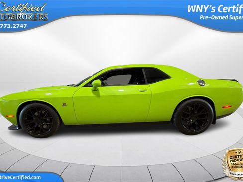 Used 2015 Dodge Challenger R/T Scat Pack RWD image 9