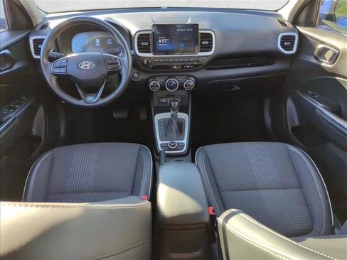 Used 2024 Hyundai Venue Limited image 24