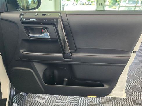 Used 2023 Toyota 4Runner TRD Off-Road Premium w/ Off Road Premium Plus Package AWD/4WD image 42