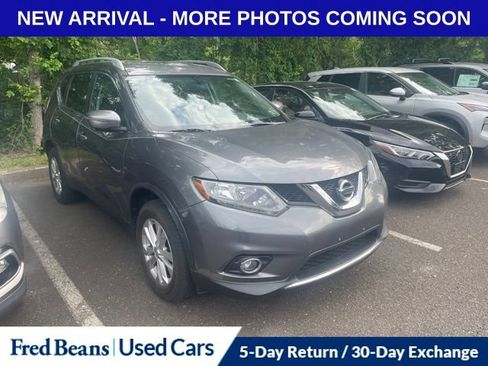 Used 2016 Nissan Rogue SV w/ SV Premium Package AWD/4WD image 1
