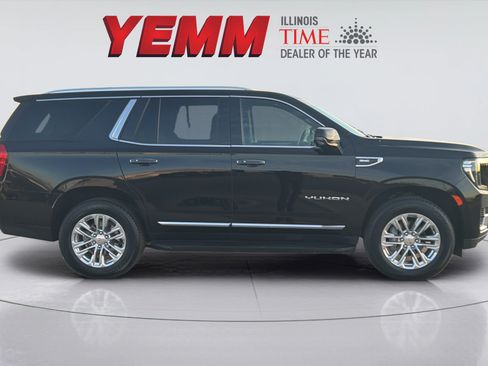 Used 2023 GMC Yukon SLT w/ SLT Premium Package AWD/4WD image 13