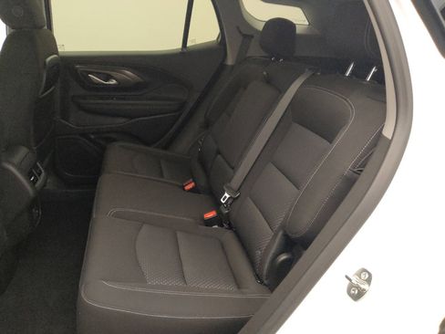 Used 2024 GMC Terrain SLE image 18