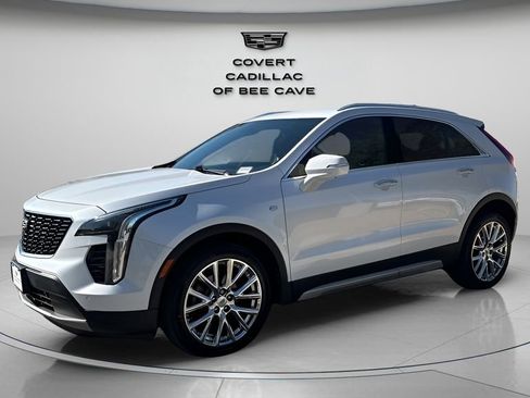 Used 2019 Cadillac XT4 Premium Luxury w/ Enhanced Visibility Package image 3
