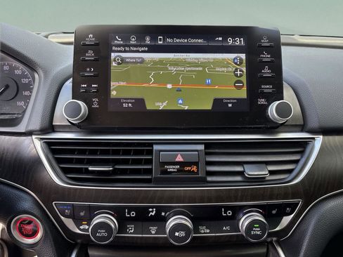 Used 2021 Honda Accord Touring image 26