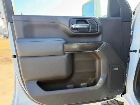 Used 2020 GMC Sierra 2500 Denali w/ Denali Ultimate Package image 10