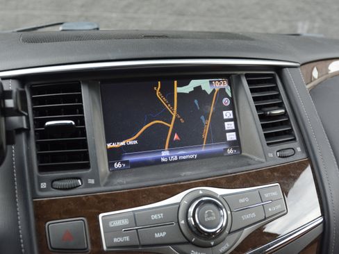 Used 2017 INFINITI QX80 Signature Edition RWD image 21