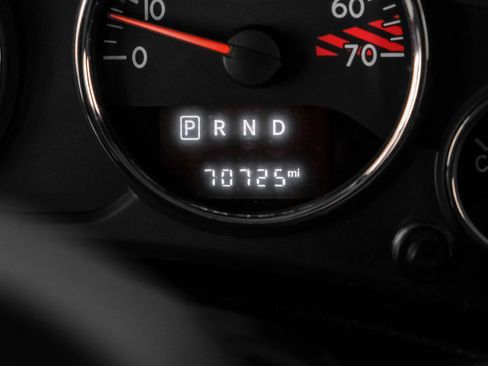 Used 2016 Jeep Wrangler Unlimited Rubicon image 18