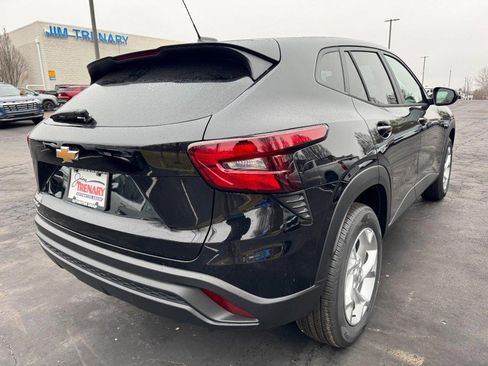 New 2026 Chevrolet Trax LS w/ LS Convenience Package image 3