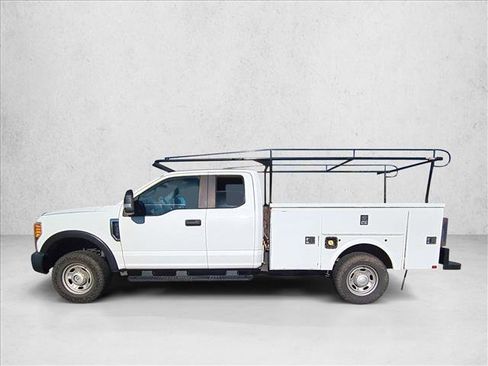 Used 2017 Ford F350 XL image 8