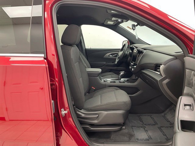 Used 2023 Chevrolet Traverse LT AWD/4WD image 18