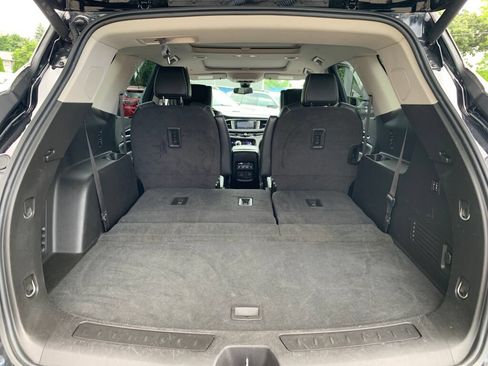 Used 2019 Buick Enclave Avenir w/ Avenir Technology Package AWD/4WD image 33