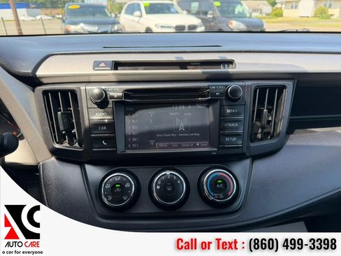 Used 2016 Toyota RAV4 LE AWD/4WD image 17