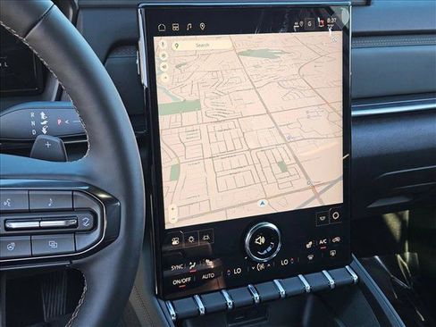 New 2026 GMC Terrain AT4 w/ Technology Package II AWD/4WD image 13