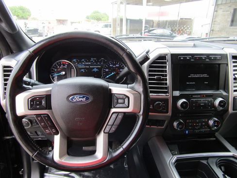 Used 2018 Ford F350 Platinum w/ Platinum Ultimate Package AWD/4WD image 16