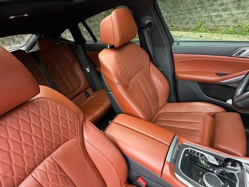 Used 2022 BMW X6 M50i w/ Premium Package AWD/4WD image 29