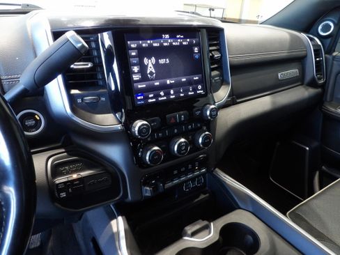 Used 2020 RAM 2500 Laramie AWD/4WD image 13