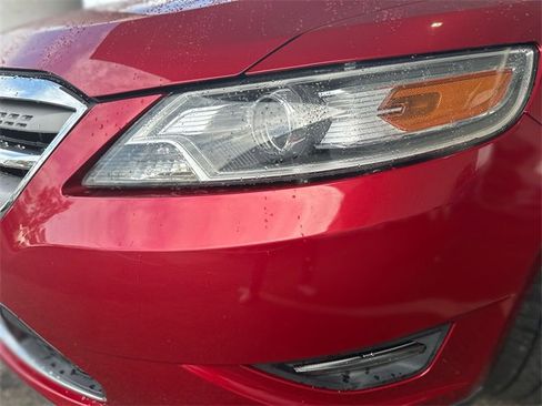 Used 2011 Ford Taurus Limited w/ 301A Rapid Spec Order Code image 9