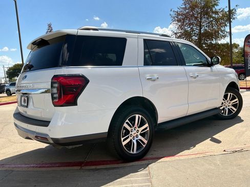 Used 2024 Ford Expedition Limited RWD image 6