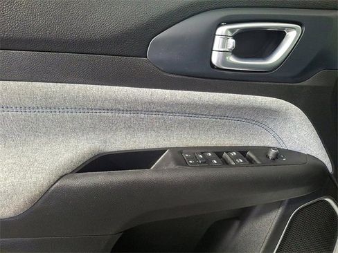 Used 2022 Jeep Compass Latitude w/ Convenience Group image 15