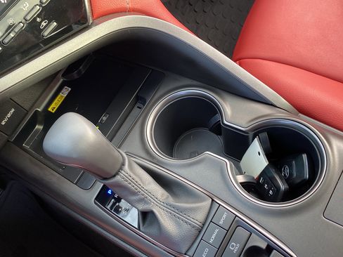 Used 2023 Toyota Camry XSE image 18