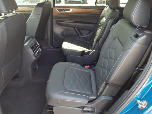 New 2026 Volkswagen Atlas SE image 14