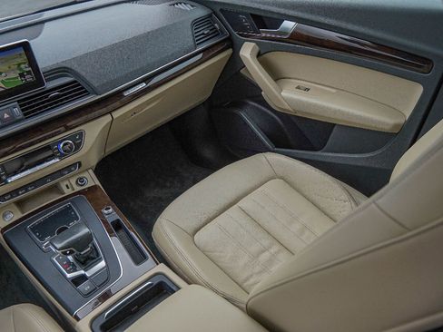 Used 2018 Audi Q5 2.0T Premium Plus image 27