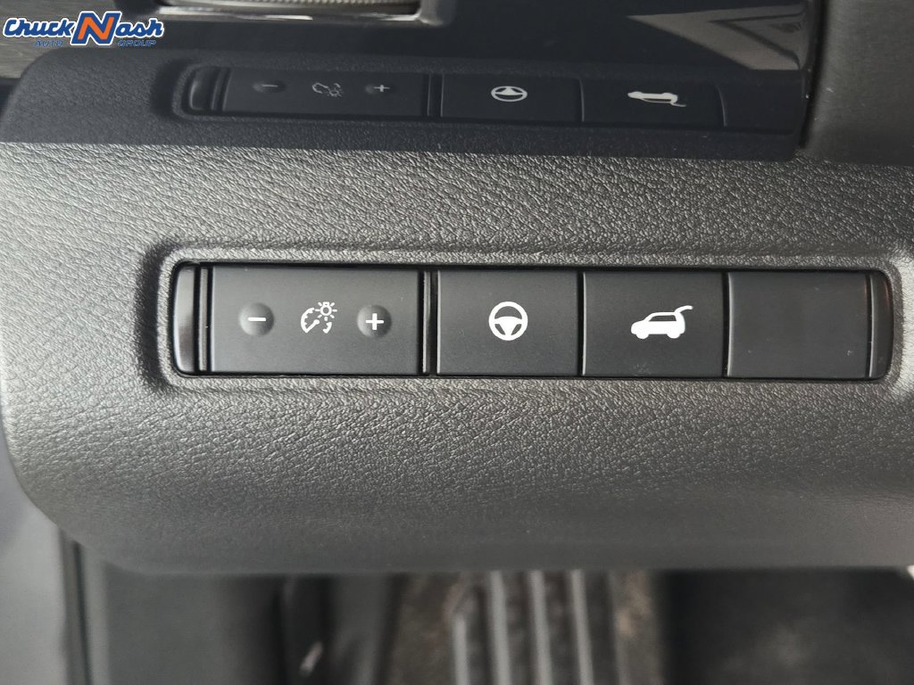 Used 2025 Nissan Pathfinder SV AWD/4WD image 23