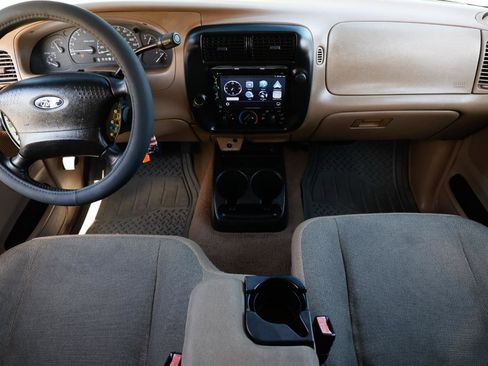 Used 2002 Ford Ranger XL image 2