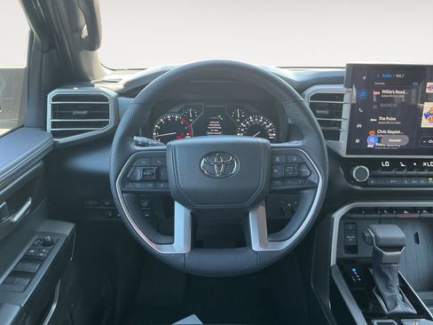 Used 2025 Toyota Tundra SR5 w/ SR5 Premium Package AWD/4WD image 12
