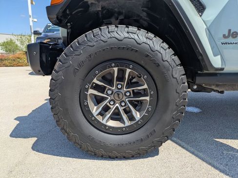 Used 2024 Jeep Wrangler Unlimited Rubicon 392 AWD/4WD image 26