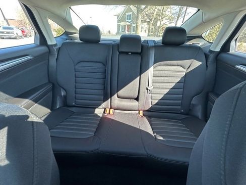 Used 2014 Ford Fusion SE image 27