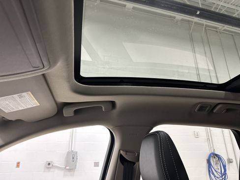 Used 2020 Ford Escape SEL image 28