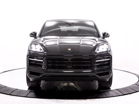 Certified 2026 Porsche Cayenne S AWD/4WD image 10