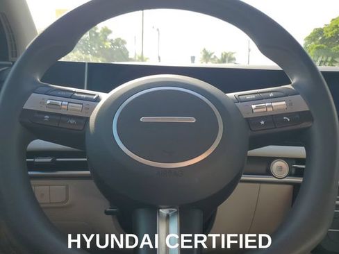 Certified 2025 Hyundai Tucson SE FWD image 13