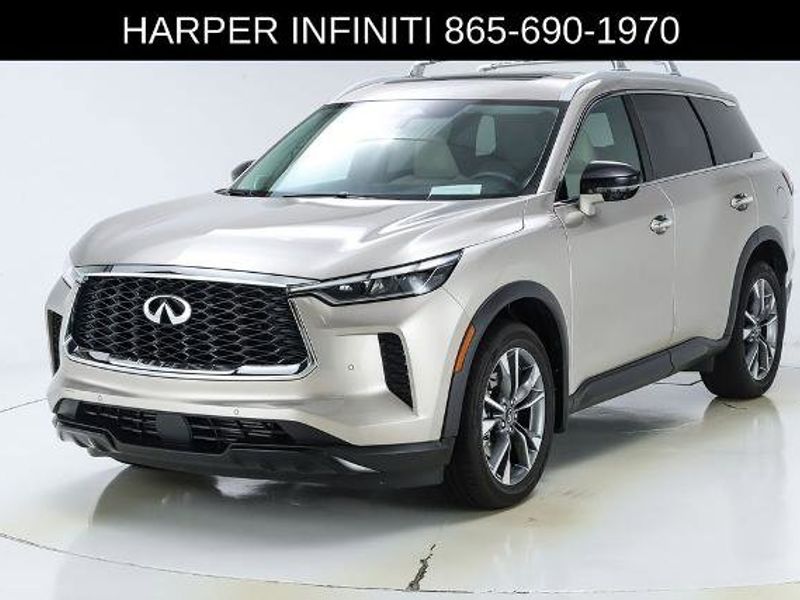 Certified 2025 INFINITI QX60 Luxe image 1