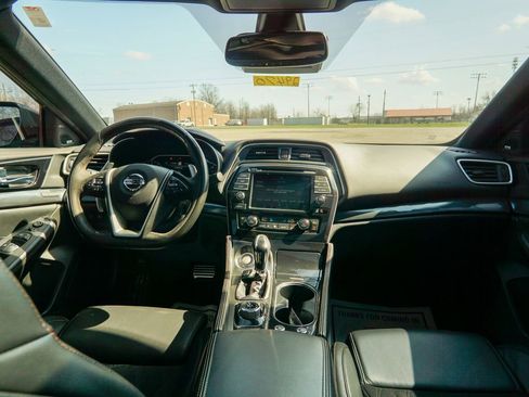 Used 2020 Nissan Maxima SR w/ Illumination Package image 13