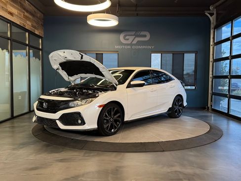 Used 2018 Honda Civic Sport image 24