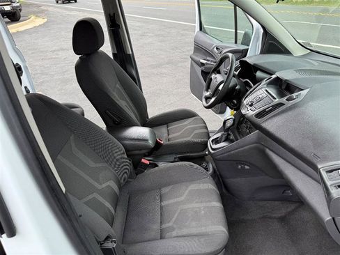 Used 2015 Ford Transit Connect XLT image 21