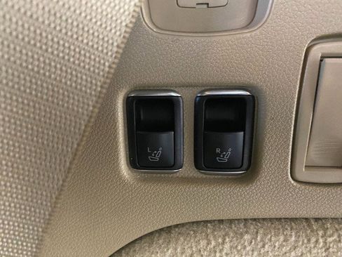Used 2014 Mercedes-Benz GL 450 4MATIC image 24