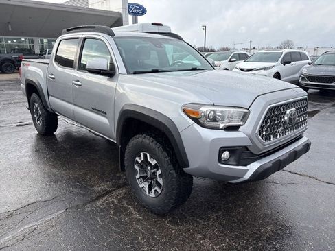 Used 2019 Toyota Tacoma TRD Off-Road image 7