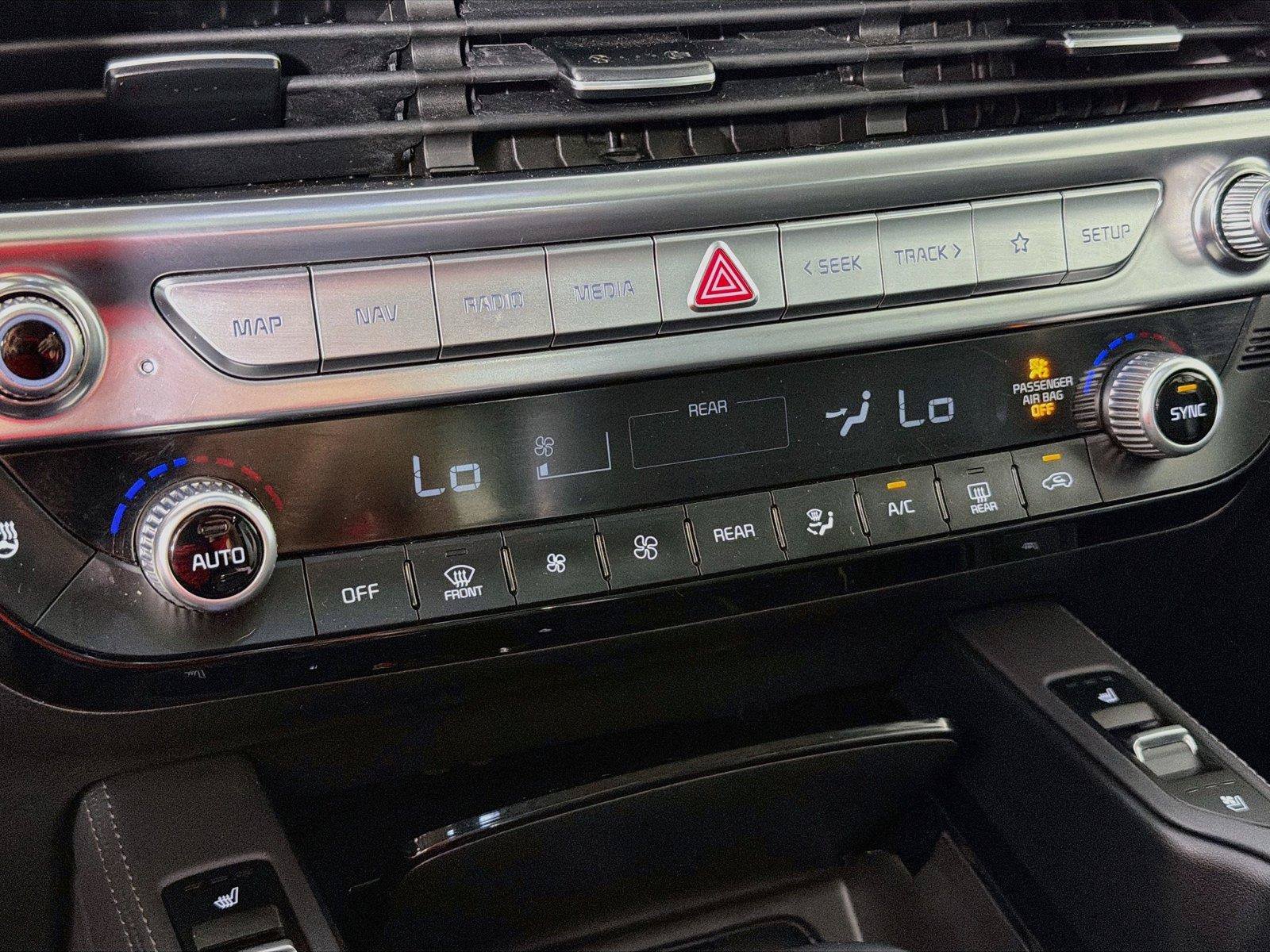 Used 2022 Kia Telluride SX w/ Nightfall Edition Package AWD/4WD image 22